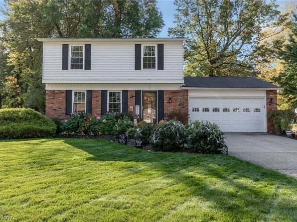37024 Clearway Dr, Eastlake, OH 44095