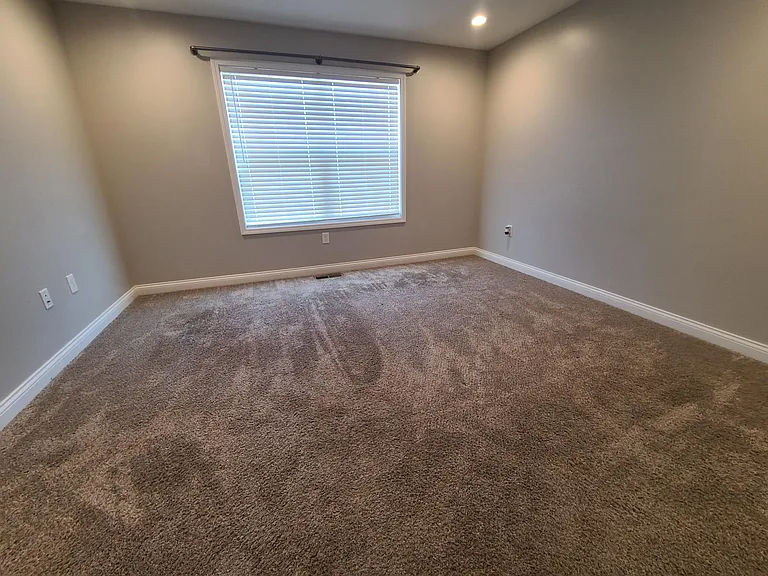 803 Belfast St — Photo 13