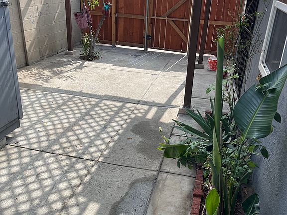3rd image of 6163 Ferguson Dr
