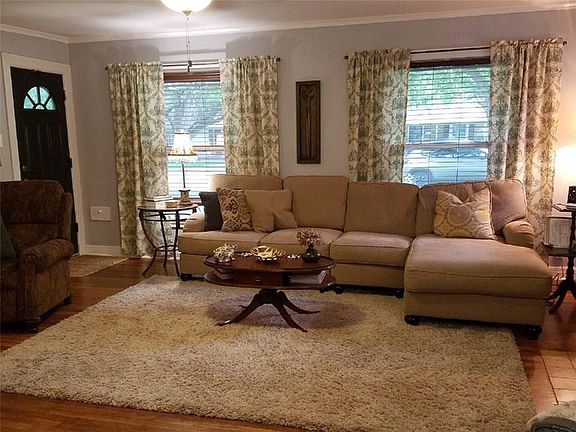 3rd image of 503 Bellevue Dr