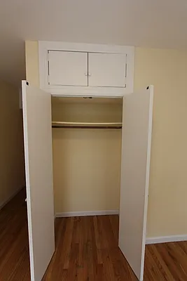 Rented by Robyn Lee, LREB | media 52