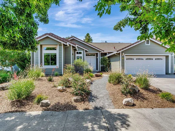 1705 Andover Way, Petaluma, CA 94954