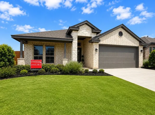 1420 Quail Creek Dr, Cleburne, TX 76033