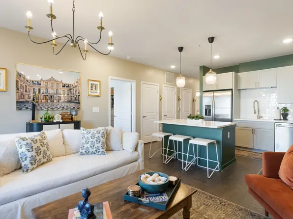 1677 54th Ave N APT 430, Nashville, TN 37209