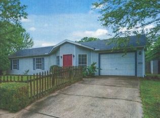 2311 S Camron Cir, Fayetteville, AR 72701