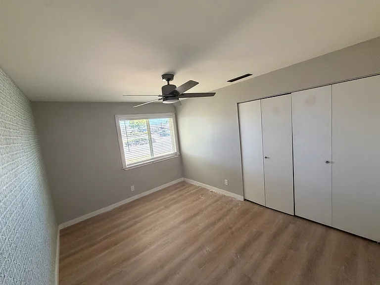 611 Melrose Dr #1 — Photo 8