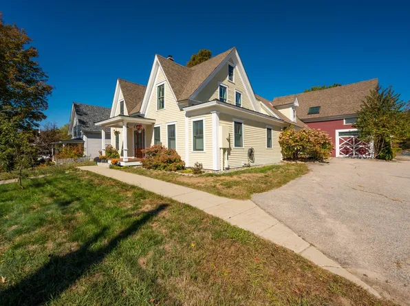 114 East Main Street, Bradford, NH 03221