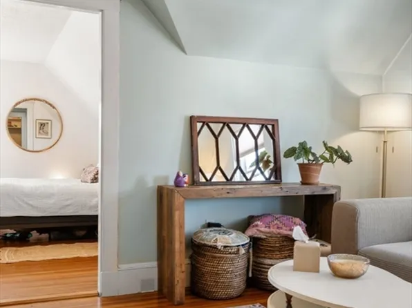 52 Patten St #3, Jamaica Plain, MA 02130