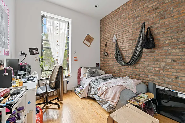 Rented by Corcoran | media 19