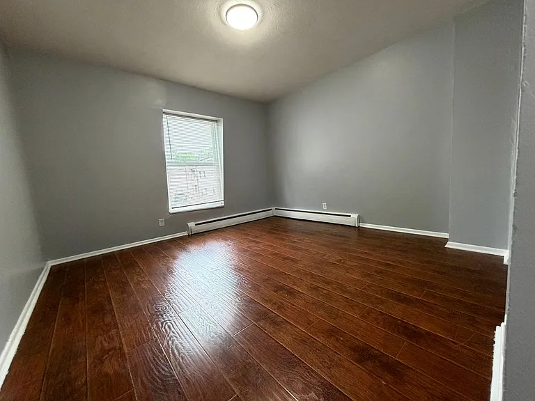 Cedar Chase Apartments — Photo 16
