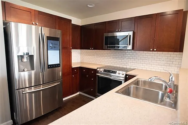 1020 Kakala St — Photo 4