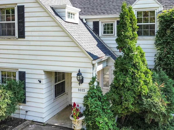 1615 Baltimore St, Waterloo, IA 50702