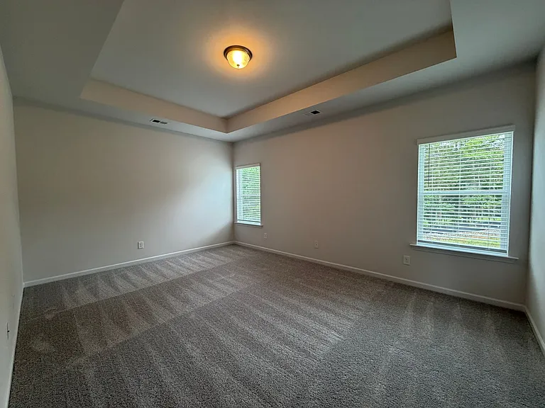 8 Cavalier Ct — Photo 16