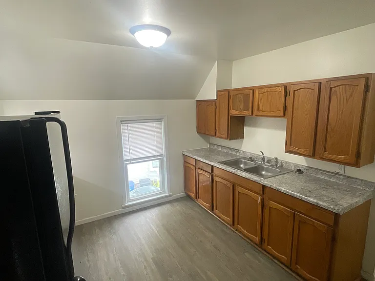 645 Central St #A — Photo 2