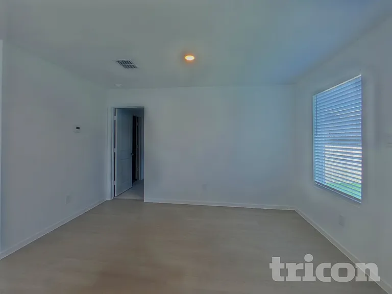 10712 Cowhide Ln — Photo 4