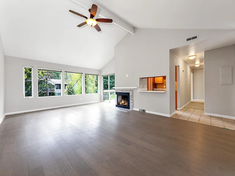 1106 Bellefield Park Ln — Photo 4