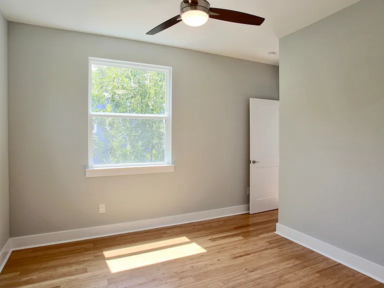 6204 Langham St — Photo 18