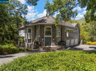 27 Merrill Cir S, Moraga, CA