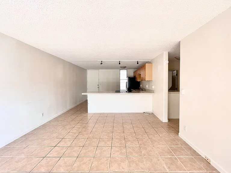 Waikalani Pl — Photo 4