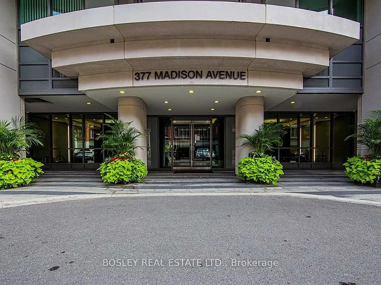 377 Madison Ave #312 — Photo 2