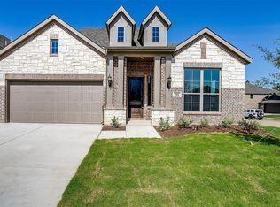504 Ramon St, Burleson, TX 76028