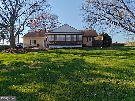 5th image of 3422 Compass Rd
