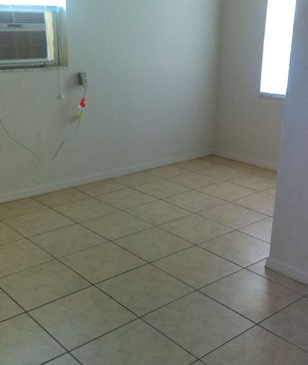 1st image of 3613 W Reynolds St #2