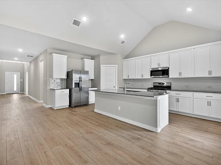 701 Summerberry Dr — Photo 11