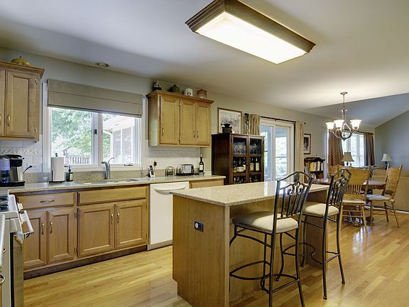5th image of 3703 Caine Dr