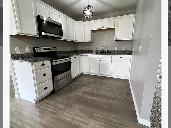 5th image of 2909 Madera Ave