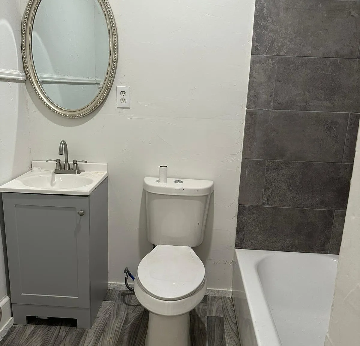 3 bed, 1300 sqft, $1,160 — Photo 2