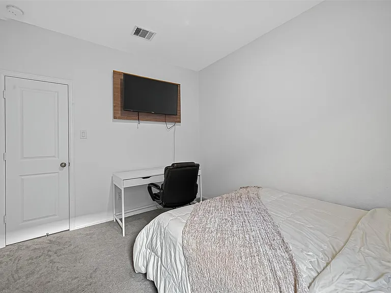 27222 Woodridge Glen Dr — Photo 35