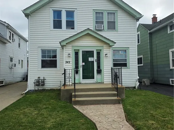 242 Washington Ave, Buffalo, NY 14217