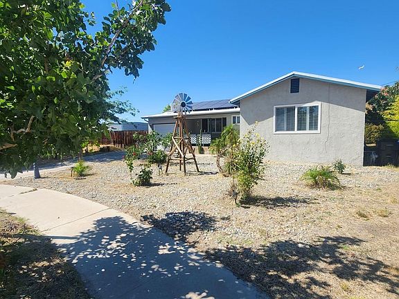 2nd image of 1612 Ewing Cir