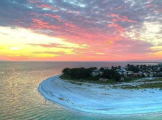 811 N Shore Dr, Anna Maria, FL 34216