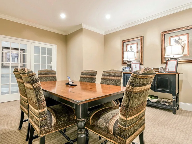 Parkland Manor — Photo 17
