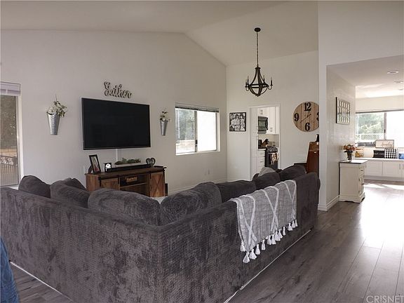 5th image of 23062 Magnolia Glen Dr