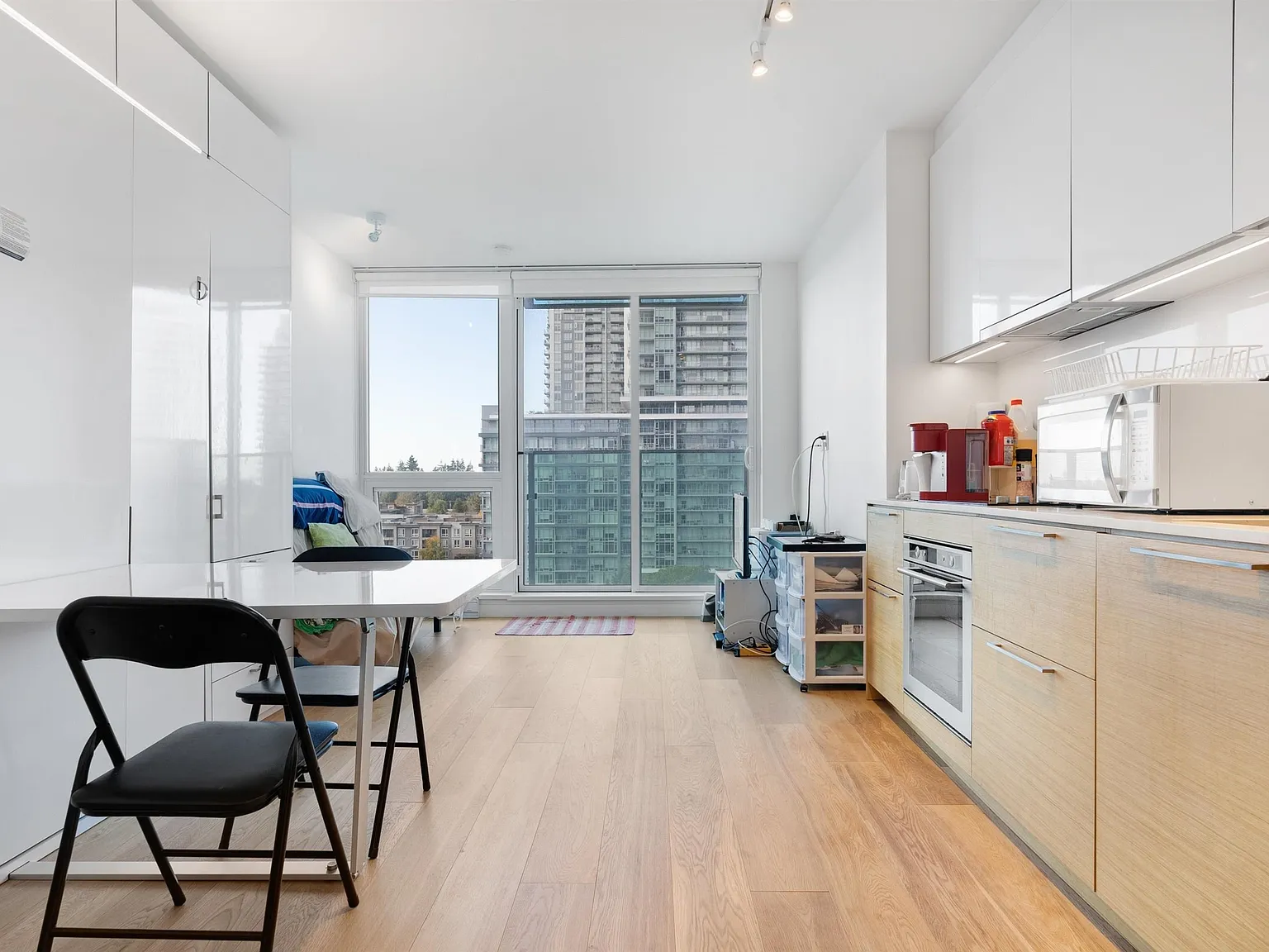 Studio, 325 sqft, $1,490 — Photo 3