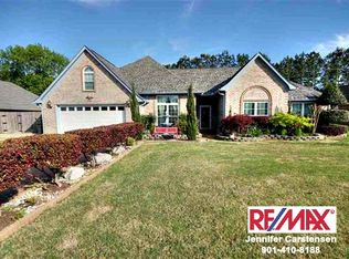 3729 Russell Hurst Dr E, Bartlett, TN 38135