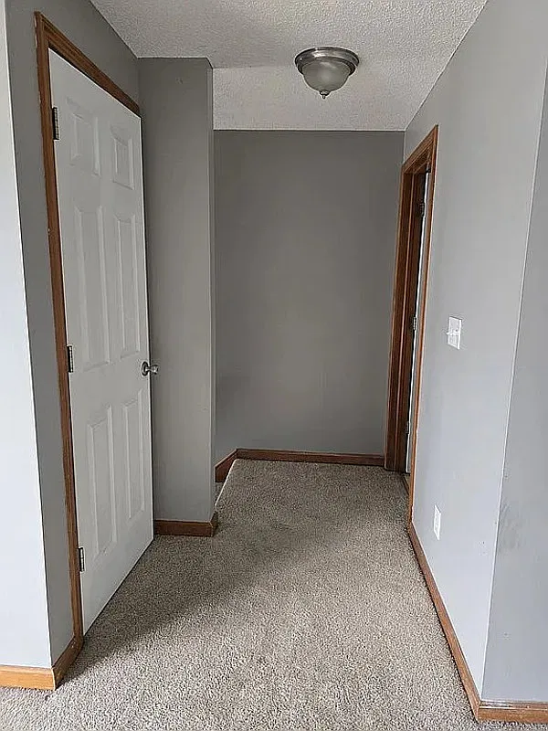 1 bed, 1.0 bath, 912 sqft, $1,420 — Photo 4