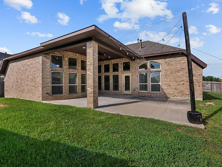 2524 Davis Prairie Ln — Photo 39