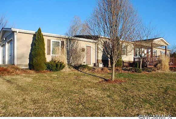 1st image of 122 Donaldson Pl