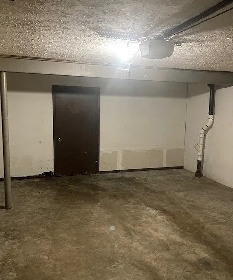8 Holloway Dr #B — Photo 11