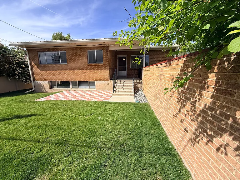 1634 S 2100 E — Photo 12