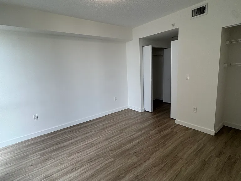 398 NE 5th St #3301 — Photo 14
