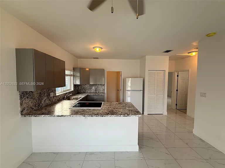 3025 NW 23rd Ave #1 — Photo 4