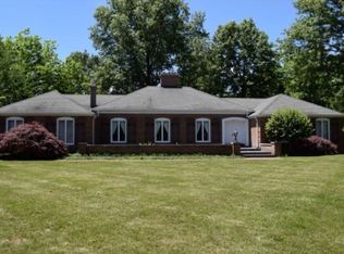 105 Summertime Ln, Evansville, IN 47712