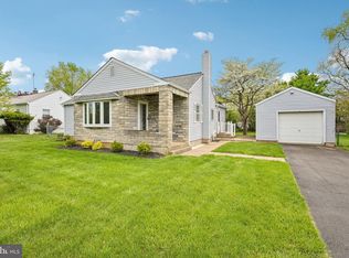 12209 Thornton Rd, Philadelphia, PA 19154