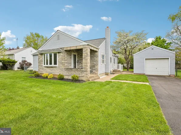 12209 Thornton Rd, Philadelphia, PA 19154