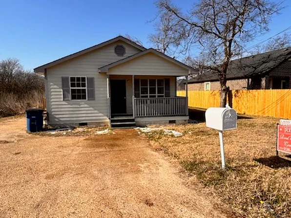 1011 S Sherman St, Ennis, TX 75119